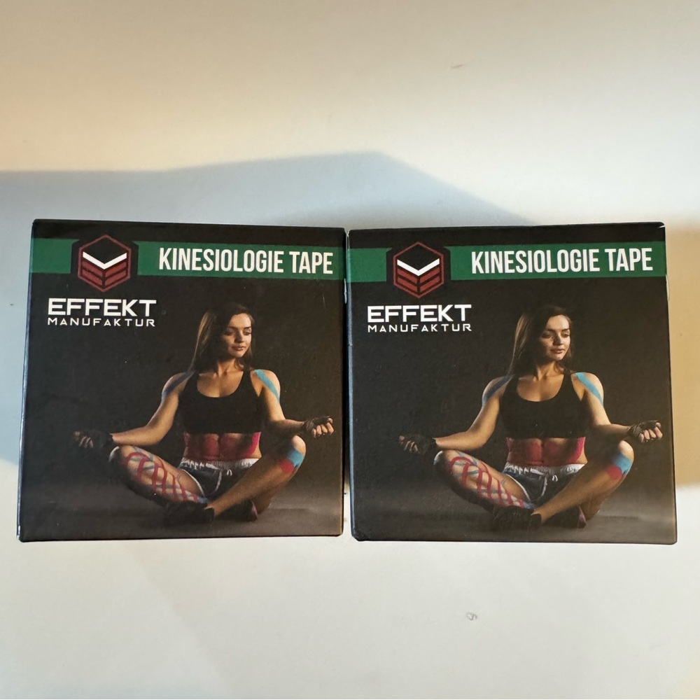 Effekt Manufacture 16ft x 2in Waterproof Kinesiology Tape in Green